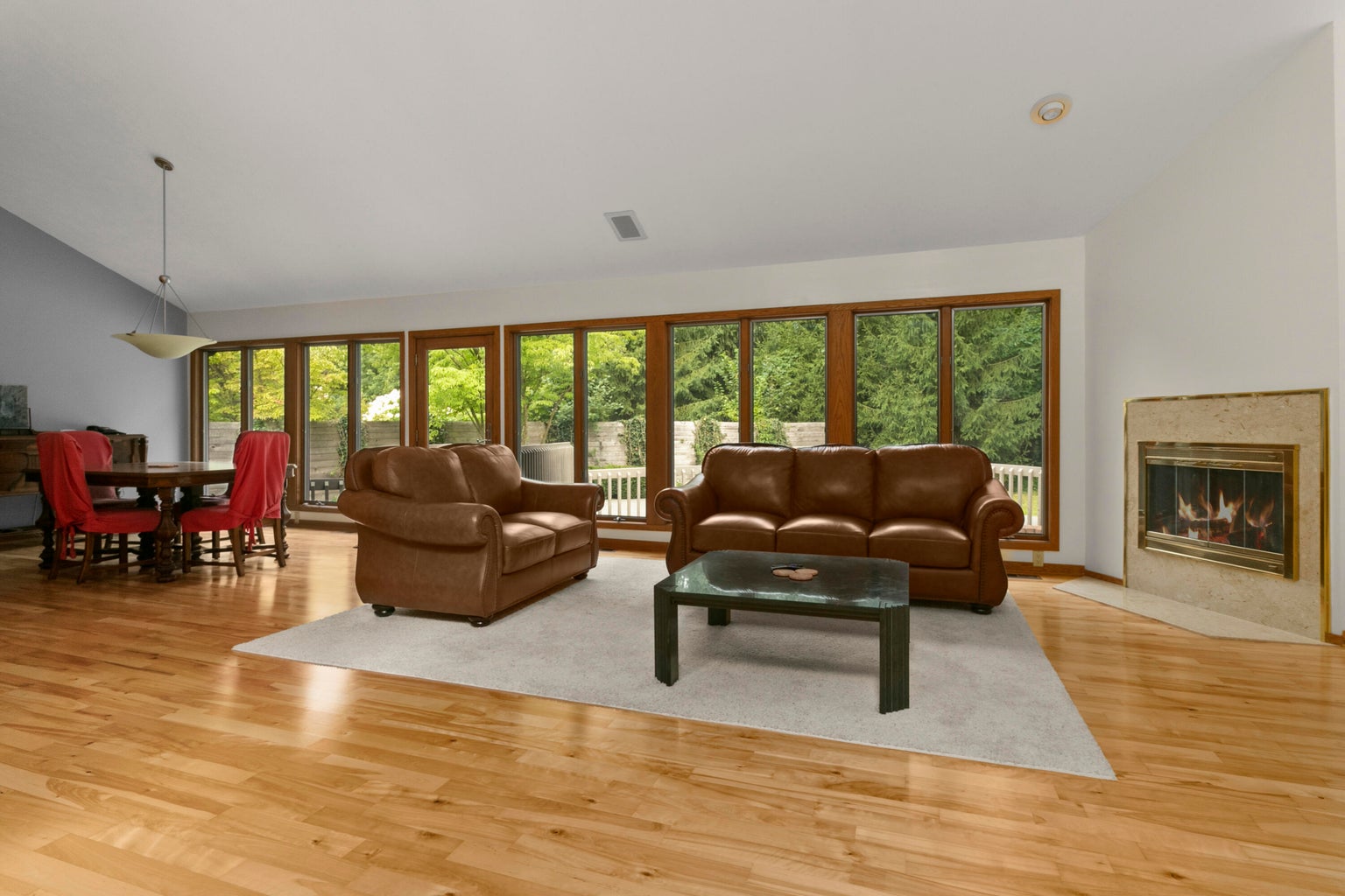 20260812184142602537000000-o array of windows by couches
