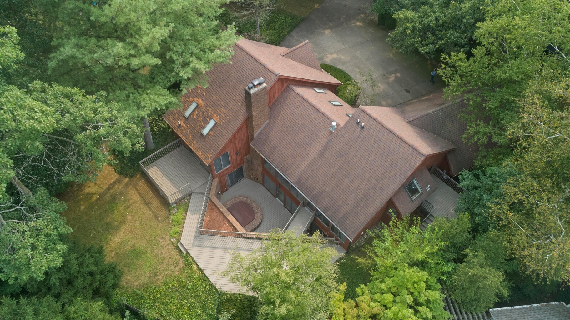 20260812184755297611000000-o aerial view